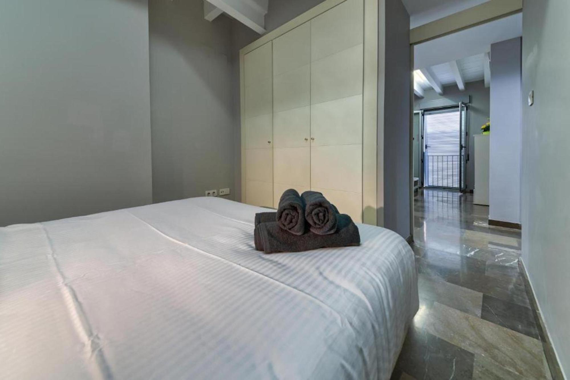 Apartamento En Casco Historico Con Terraza Comunitaria Y Parking Opcional Granada Ngoại thất bức ảnh